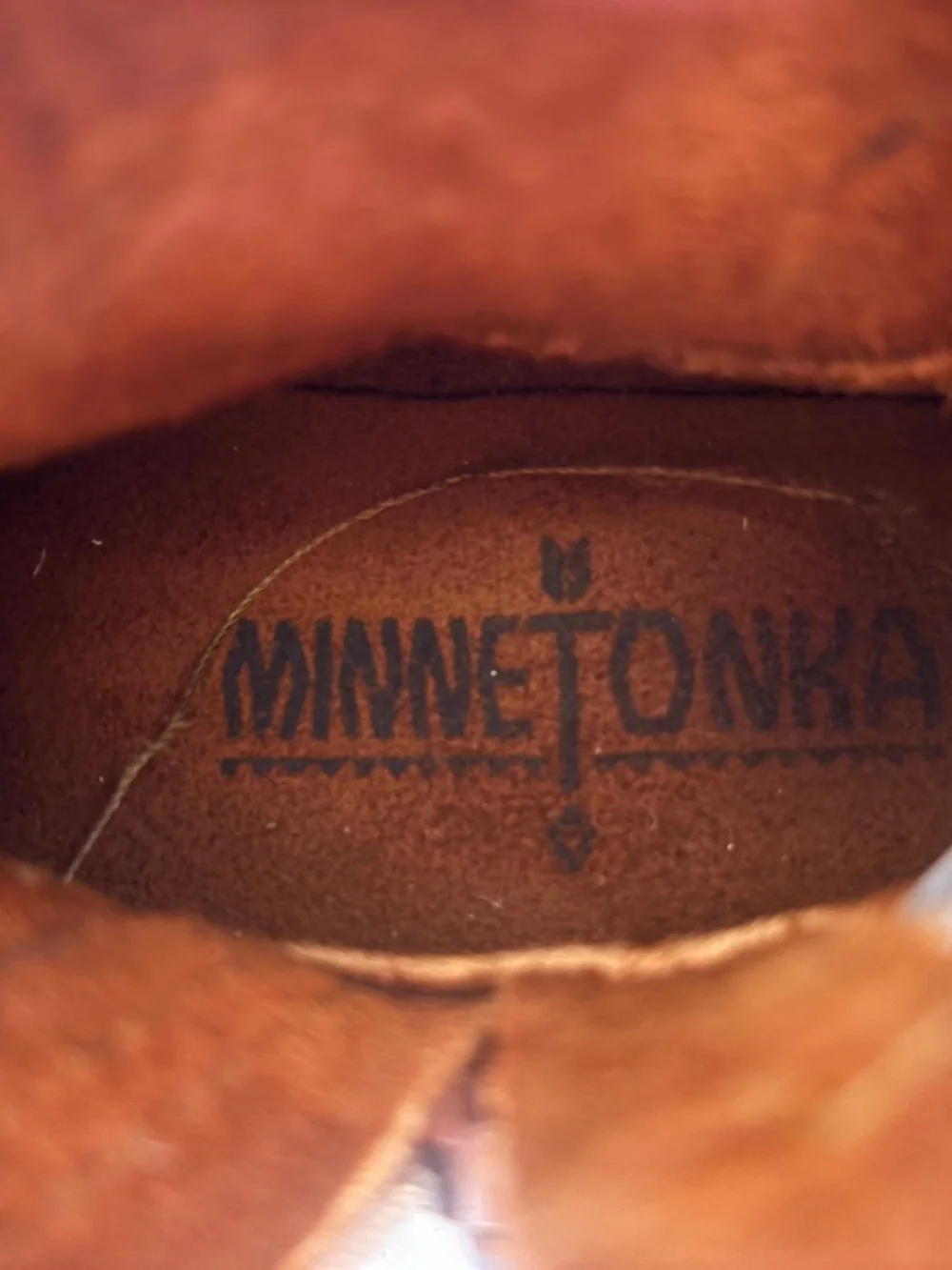 Kids Minnetonka fringe bootie moccasins size 12